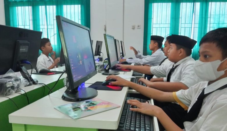 Tantangan Kreatif dalam Mendesain ID Card