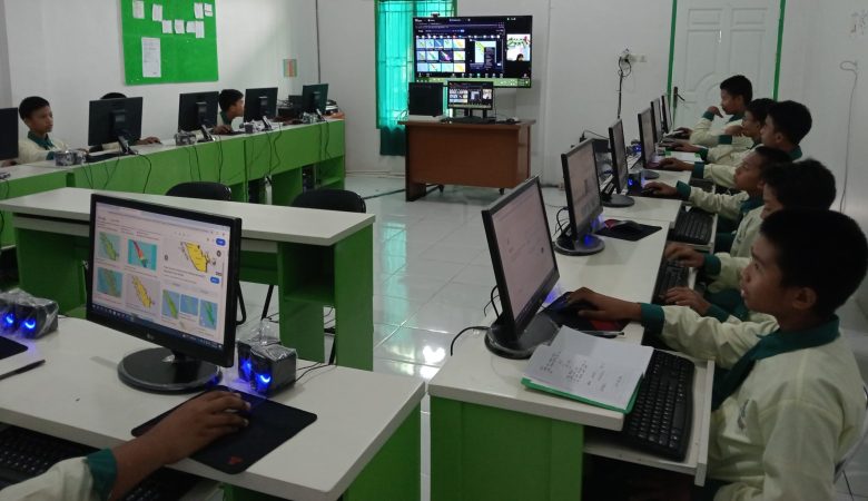 Coding #5 : Membangun Proyek Virtual Card dengan Konsep Ilmu Sosial dan Pemrograman Size & Angle II