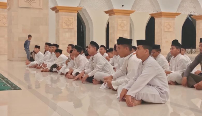 Refleksi Isra’ Mi’raj 1447 H: Santri Al-Madani Tanamkan Nilai Kesabaran dan Keteguhan Iman